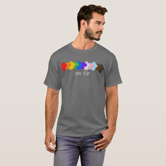 Een T-shirt van TIR Progress Pride (Voorkant volledig)