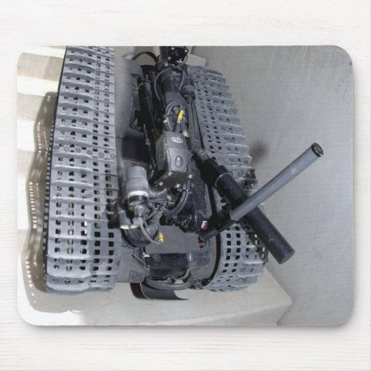 Een Talon 3B-robot-eenheid die een trap beklimt Muismat (Voorkant)