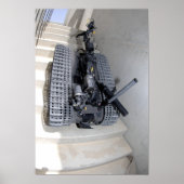 Een Talon 3B-robot-eenheid die een trap beklimt Poster (Voorkant)