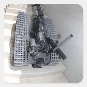 Een Talon 3B-robot-eenheid die een trap beklimt Vierkante Sticker