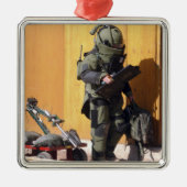 Een technicus metalen ornament (Voorkant)