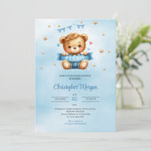 Een teddybeer is een baby shower kaart (Staand voorkant)