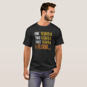 een tequila twee tequila drie tequila per verdiepi t-shirt (Voorkant volledig)
