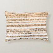 Een  textielontwerp met sinaasappel en wit accent kussen (Voorkant)