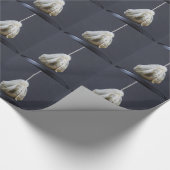 Een theezakje zit in een beker. cadeaupapier (Hoek)