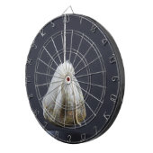 Een theezakje zit in een beker. dartbord (Voorkant Rechts)