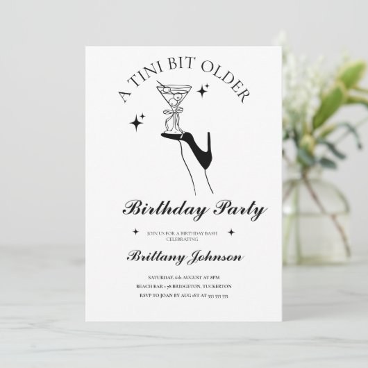 Een Tini beetje Oudere Espresso Martini Verjaardag Kaart (Staand voorkant)