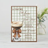 Een Tini Beetje Verliefd QR Code Espresso Bruidsfe Kaart (Staand voorkant)