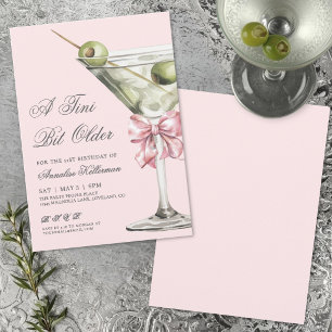 Een Tini Bit Oudere Roze Strik Martini Verjaardags Kaart