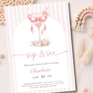 Een Tini One Gebogen Roze Strepen Baby Slurpen En Kaart