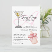 Een Tini One is onderweg, Martini Pink baby shower Kaart (Staand voorkant)
