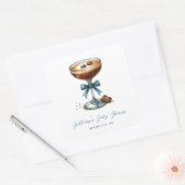 Een Tini One is onderweg naar het Baby shower Vierkante Sticker (Envelop)