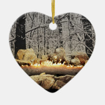 Een Tranquil Burning Yule Login een Snowy Forest