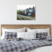 Een trein van LogsCoos Bay, OF Canvas Afdruk (Insitu (Slaapkamer))