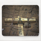 Een treinpersoneel plaatst een kruis muismat (Voorkant)