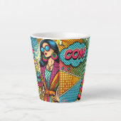 Een trendy illustratie in retro pop art stijl latte mok (Voorkant)