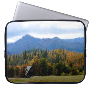 Een troebele Herfst dag..... Laptop Sleeve