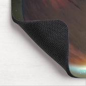 Een troebele Jupiter-achtige planeet die ronddraai Muismat (Hoek)