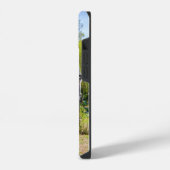 Een tuinhuisje in een prachtig tuinlandschap iPhone hoesje (Linkerkant)