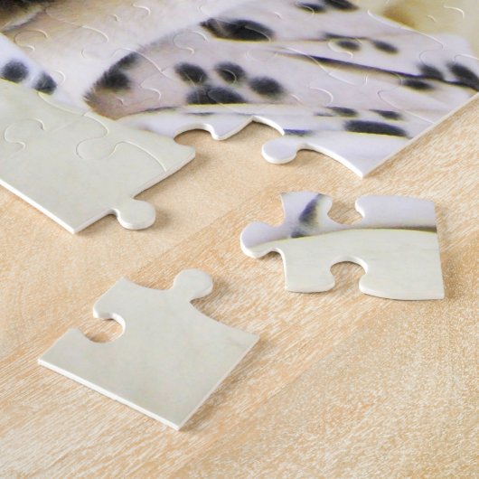 Een Tuxedo-kat tikt uit haar tong Legpuzzel (Zijkant)