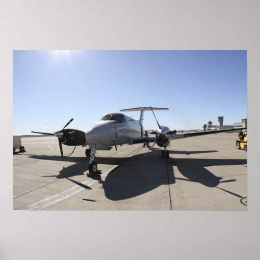 Een UC-12F King Air-vliegtuig Poster (Voorkant)