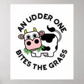 Een udder betrapt de grass Funny Koe pun Poster (Voorkant)