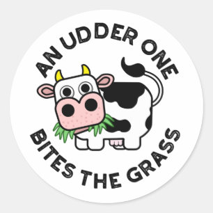 Een udder betrapt de grass Funny Koe pun Ronde Sticker
