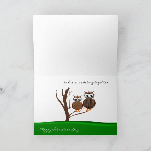 Een uil / twee uilen zitten in een boom - Valentij Feestdagen Kaart (Binnen)