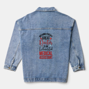 Een uitgeputte medische assistent Med Assistant Denim Jacket
