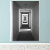 Een uitnodiging, kunstarchitectuurstudie canvas afdruk (Insitu (Houten vloer))