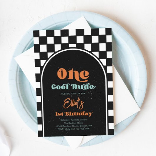 Een uitnodiging voor een eerste verjaardag van een