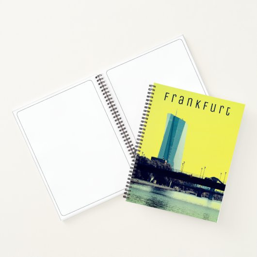 Een uitzicht Frankfurt-bruggen, wolkenkrabber op g Notitieboek (Binnen)