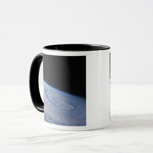 Een uitzicht met hoge schuine rand mok (Voorkant links)