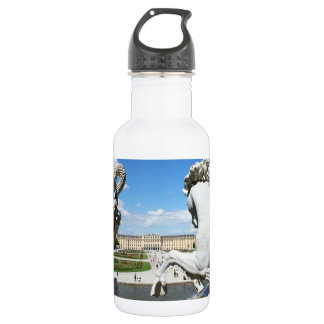Een uitzicht op het Schonbrunn-paleis in Wenen, Oo Waterfles