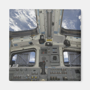 Een uitzicht van binnen in de stuurhut magneet