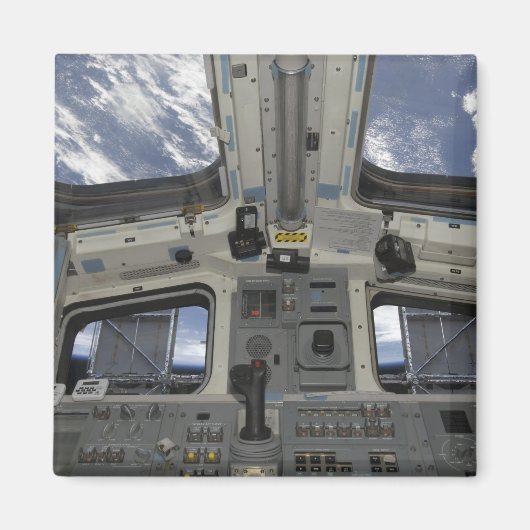 Een uitzicht van binnen in de stuurhut magneet (Voorkant)