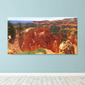 Een Uitzicht van de rand: een hodoo Canvas Afdruk (Insitu (Houten vloer))