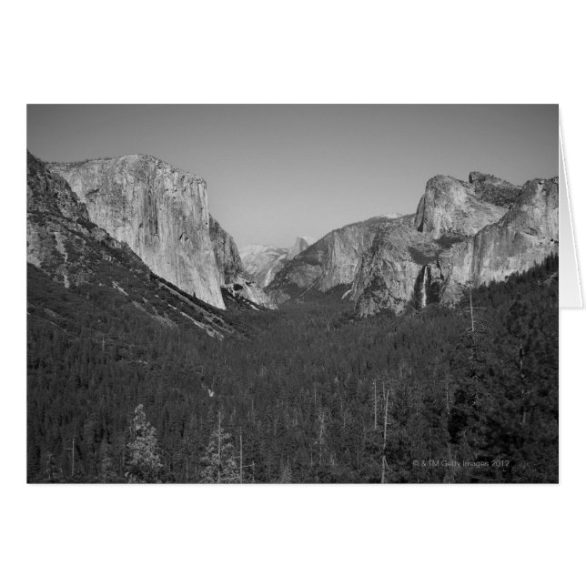 Een uitzicht van de Yosemite-vallei in Yosemite (Voorkant Horizontaal)