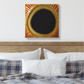 Een uitzicht van het binnenoppervlak van de iris canvas afdruk (Insitu (Slaapkamer))