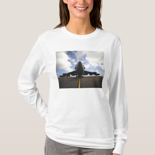 Een US Air Force-onderhoudspersoneel T-shirt (Voorkant)