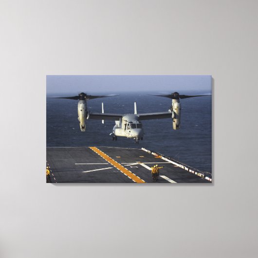 Een V-22 Osprey-vliegtuig bereidt zich voor op de Canvas Afdruk (Voorkant)