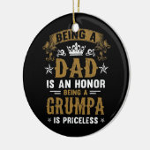 Een vader zijn is een eer om een moppertje te zijn keramisch ornament (Links)