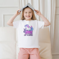 Een van de Kinder Unicorn van Kind Kawaii