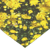 Een veelheid van gele mama's korte tafelloper (Hoek)