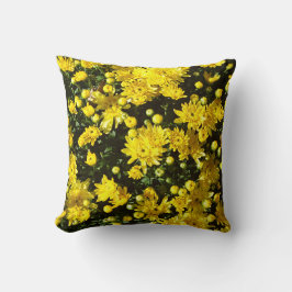 Een veelheid van gele mama's kussen