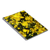 Een veelheid van gele mama's notitieboek (Rechterzijde)