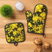 Een veelheid van gele mama's ovenwant & pannenlap set (Top down)
