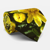 Een veelheid van gele mama's stropdas (Opgerold)