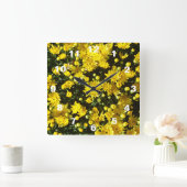 Een veelheid van gele mama's vierkante klok (Huis)