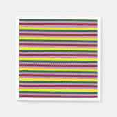 Een veelkleurige gestreepte achtergrond met stippe servet (Voorkant)